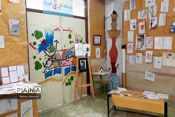 برگزاری نمایشگاه هنری پژوهشی «نوید مولا» در پژوهشسرای نه دی شهرستان رباط‌کریم