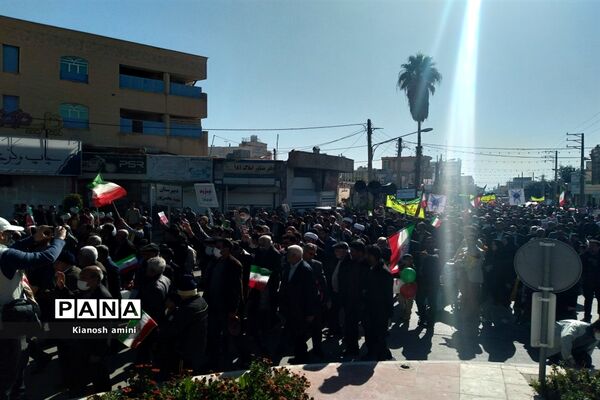 راهپیمایی 22 بهمن در کازرون