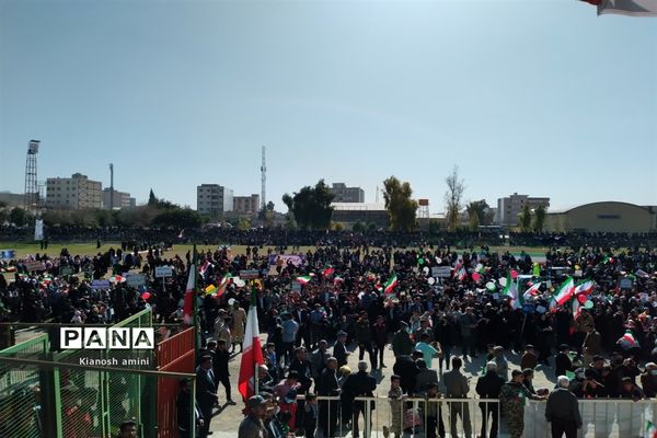 راهپیمایی 22 بهمن در کازرون