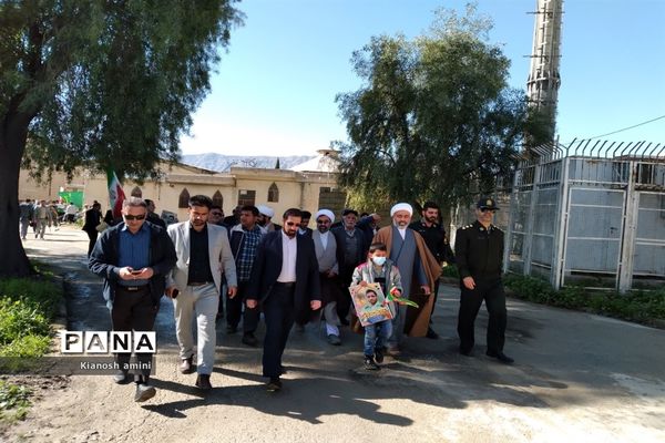 راهپیمایی 22 بهمن در کازرون