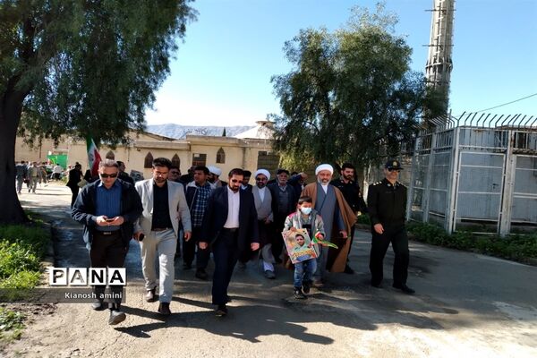 راهپیمایی 22 بهمن در کازرون