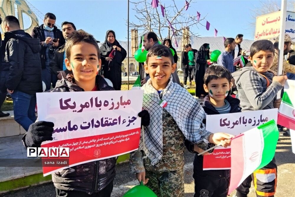 راهپیمایی 22 بهمن در کازرون