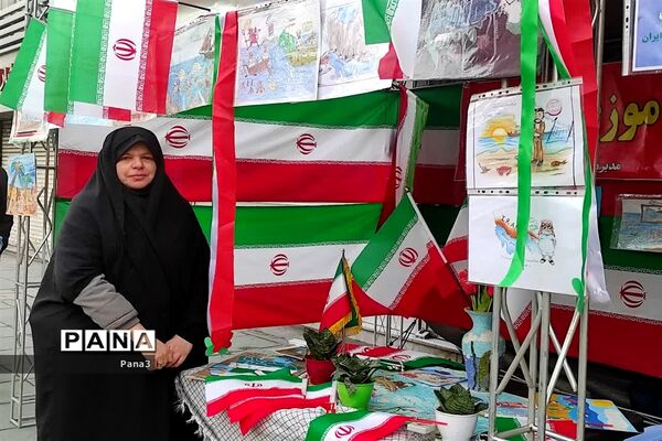 حضور مسئولان، فرهنگیان و دانش‌آموزان آموزش و پرورش منطقه ۳ در راهپیمایی ۲۲ بهمن۱۴۰۱