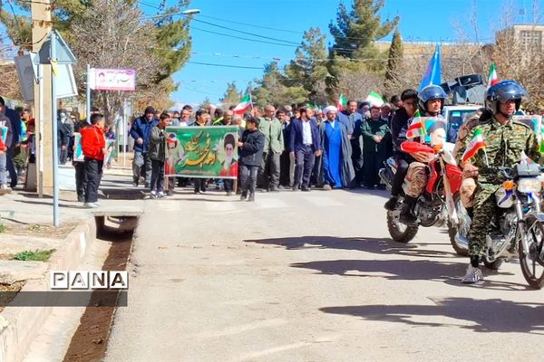 حضور پرشور مردم شهرستان سرچهان در چهل و چهارمین سالروز پیروزی انقلاب اسلامی