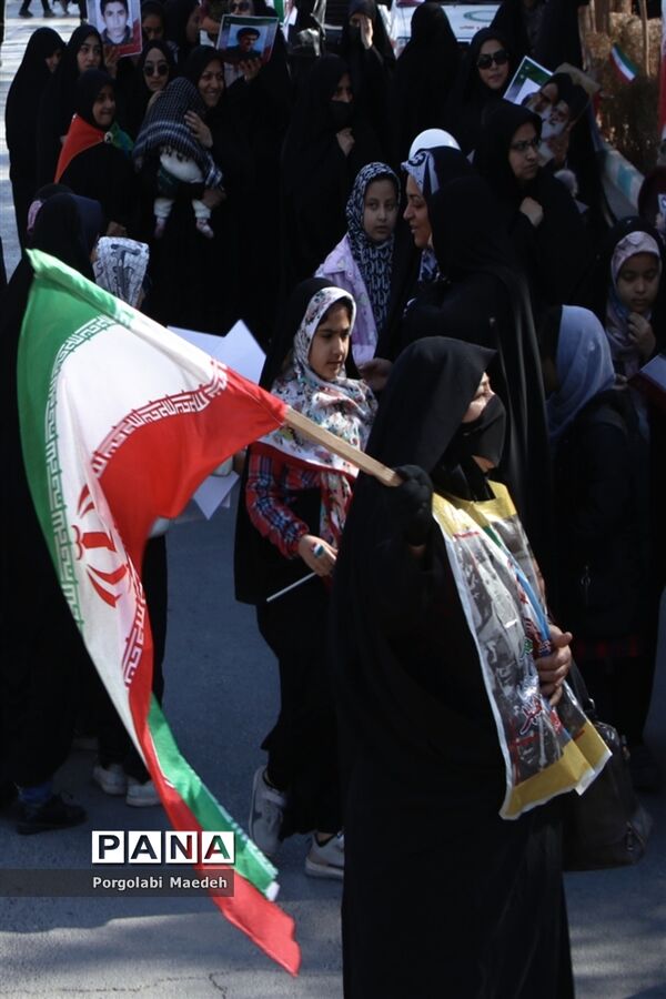 شکوه حضور اردکانی‌ها در راهپیمایی 22 بهمن