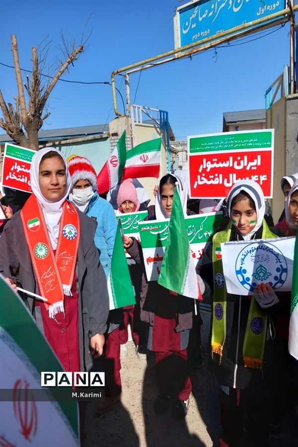 راهپیمایی ۲۲ بهمن در دلفان