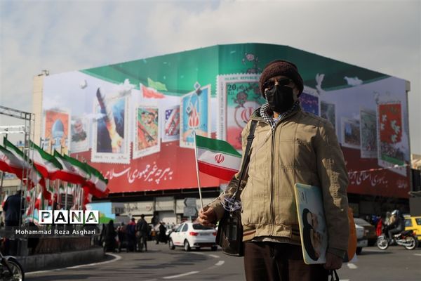 غرفه سازمان دانش‌آموزی در راهپیمایی 22 بهمن