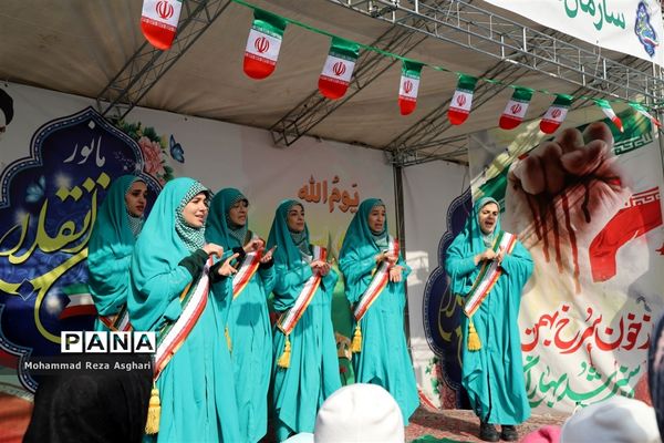 غرفه سازمان دانش‌آموزی در راهپیمایی 22 بهمن