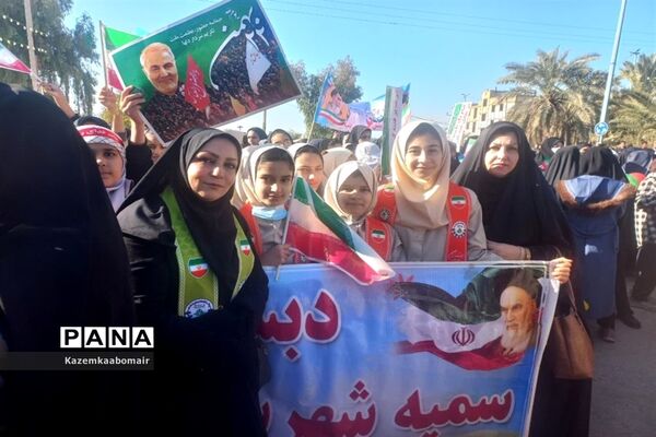 حضور مربیان و دانش‌آموزان شهرستان هویزه در راهپبمایی ۲۲ بهمن