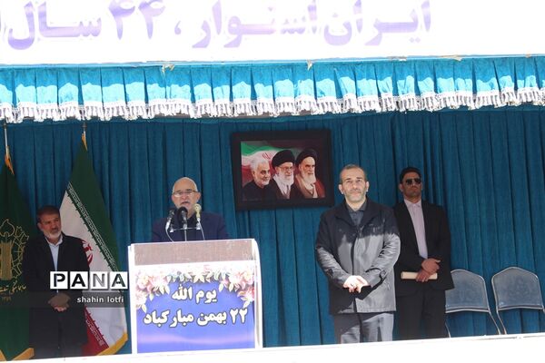 راهپیمایی مردم کرمانشاه در مراسم 22 بهمن