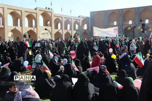 راهپیمایی ۲۲ بهمن در دارالعباده