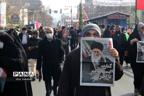 حضور مردم ولایتمدار تهران در مراسم راهپیمایی چهل و چهارمین سالگرد پیروزی انقلاب اسلامی