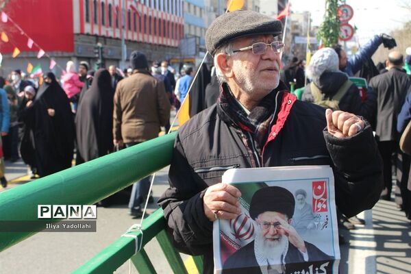 حضور مردم ولایتمدار تهران در مراسم راهپیمایی چهل و چهارمین سالگرد پیروزی انقلاب اسلامی