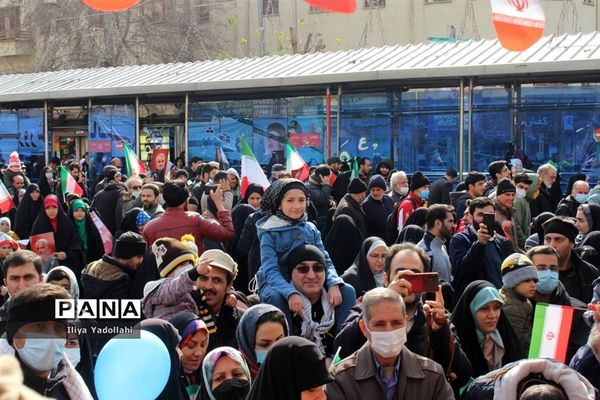 حضور مردم ولایتمدار تهران در مراسم راهپیمایی چهل و چهارمین سالگرد پیروزی انقلاب اسلامی