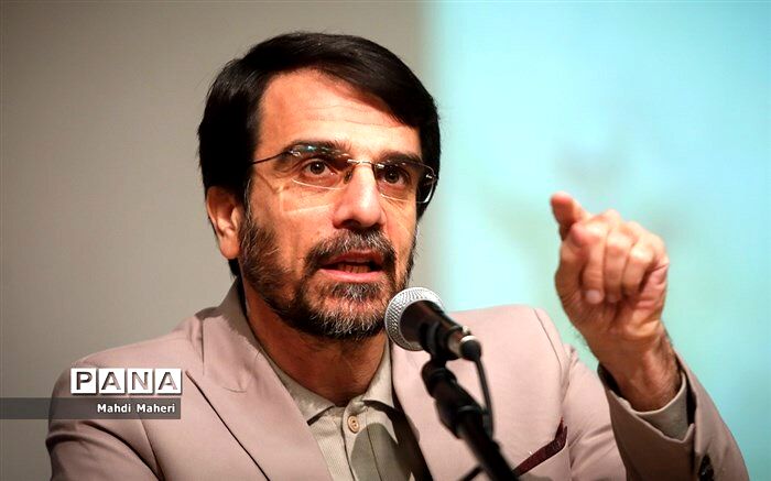 معلم اثرگذار باید زیست‌بوم تربیتی جدید را بشناسد