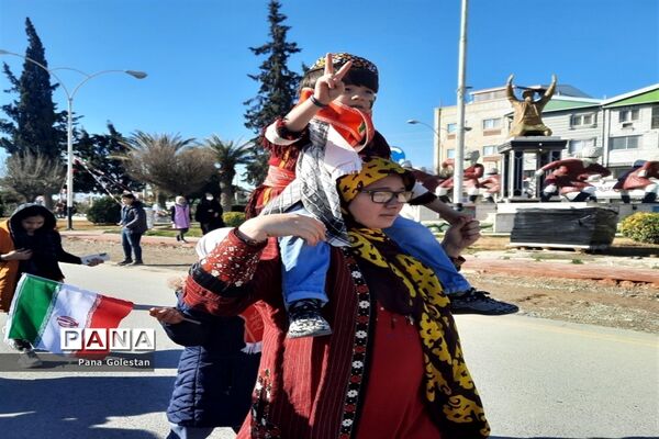 راهپیمایی بیست و دو بهمن در شهرستان بندر ترکمن