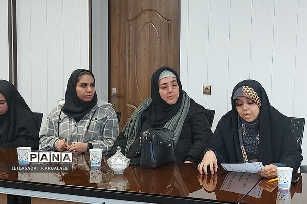 نشست هم‌اندیشی معاونان پرورشی و مربیان تربیتی با امام جمعه فشافویه