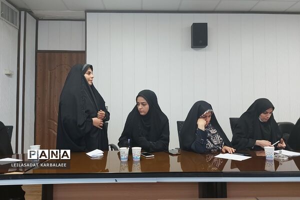 نشست هم‌اندیشی معاونان پرورشی و مربیان تربیتی با امام جمعه فشافویه