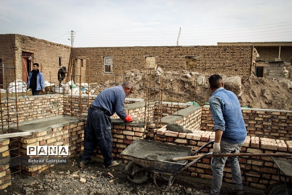 تسهیلات ۲۵۰ و ۳۰۰ میلیون تومانی به واحدهای روستایی و شهری زلزله‌زده پرداخت می‌شود