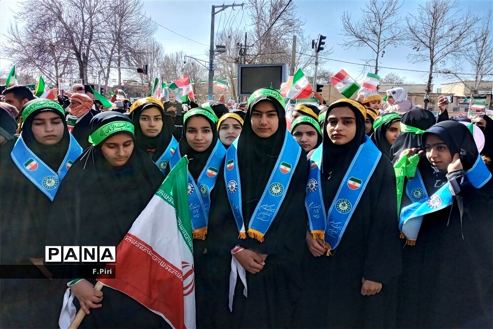 راهپیمایی ۲۲ بهمن ماه در الشتر