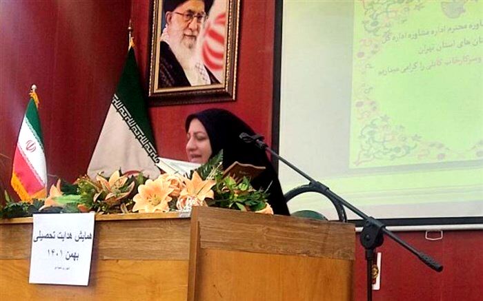 انتخاب رشته در طراحی مسیر زندگی تحصیلی و شغلی دانش‌آموزان بسیار موثر است