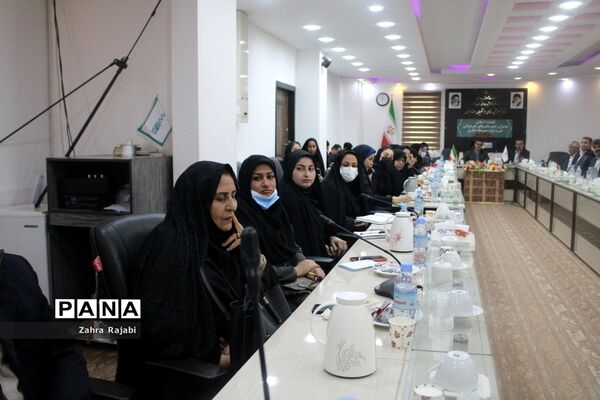 نشست استانی مدیران دبیرستان‌های غیر دولتی دوره دوم متوسطه نظری استان بوشهر