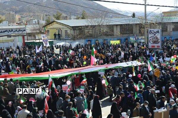 فعالیت‌های بسیج دانش‌آموزی در راهپیمایی 22 بهمن