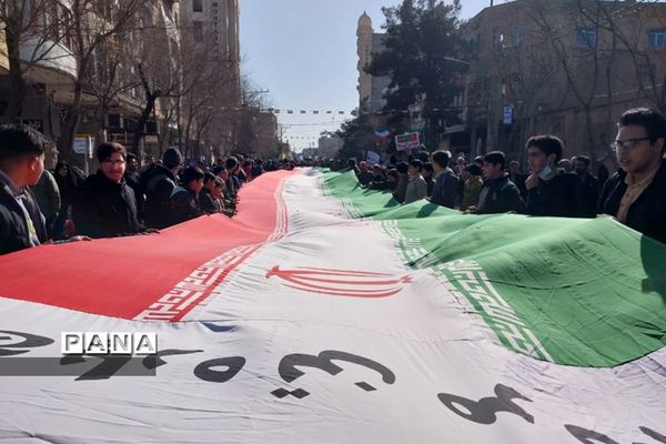 فعالیت‌های بسیج دانش‌آموزی در راهپیمایی 22 بهمن