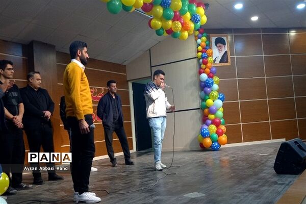 برگزاری نمایش جنگ شادی درشهرستان قرچک