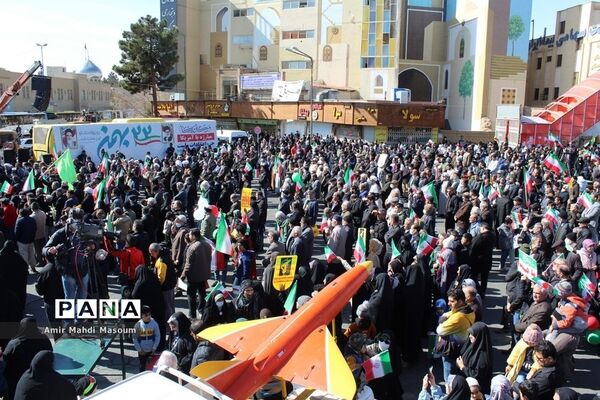 راهپیمایی چهل و چهارمین بهار انقلاب در سمنان -1