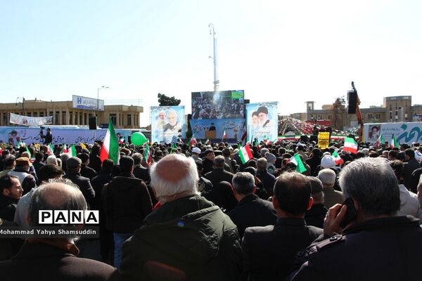 راهپیمایی چهل و چهارمین بهار انقلاب در سمنان -2