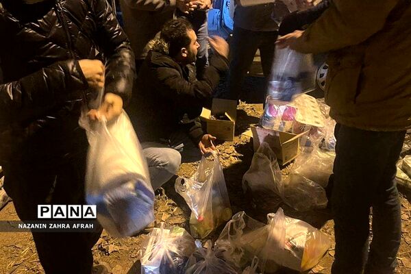 کمک‌های مردمی شهرستان دماوند و رودهن به زلزله‌زدگان شهرستان خوی