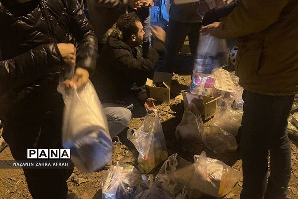 کمک‌های مردمی شهرستان دماوند و رودهن به زلزله‌زدگان شهرستان خوی