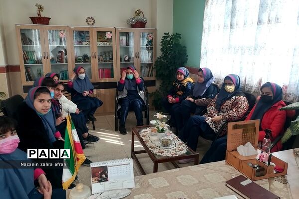 برگزاری جلسات شورای دانش‌آموزی در  مدارس رودهن