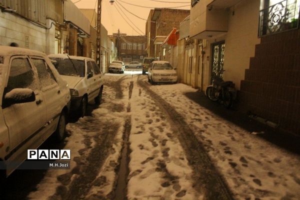 بارش برف در قم