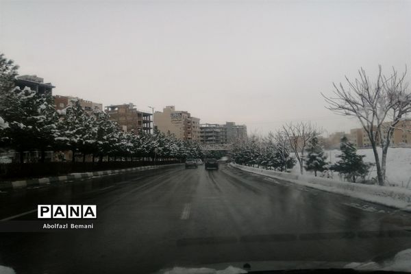 بارش برف در قم