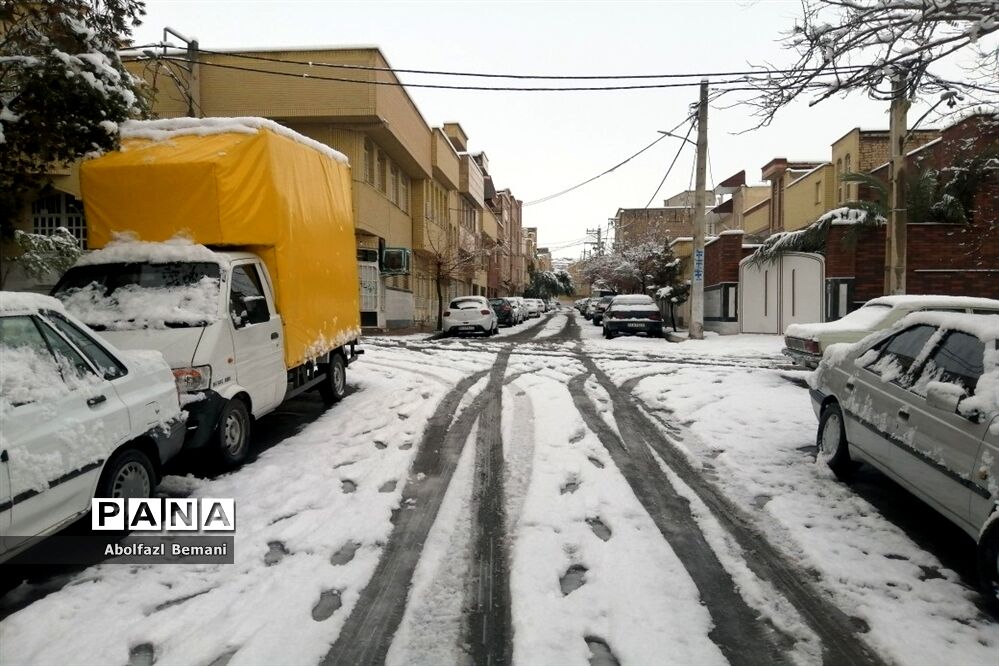 بارش برف در قم