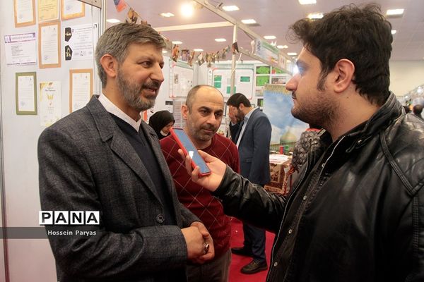 نمایشگاه دستاوردها و طرح‌های پژوهشی برتر دانش‌آموزان سمپاد