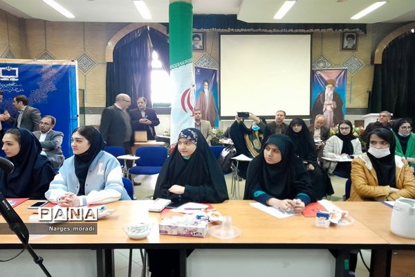 حضور دانش‌آموزان مدارس استعدادهای درخشان ملارد در نشست دانش‌آموزی علم نافع