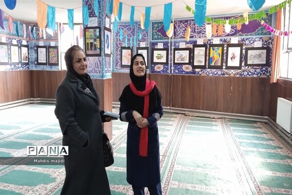 برپایی نمایشگاه نقاشی دانش‌‌‌آموزان‌‌ مدرسه پاکان ملارد