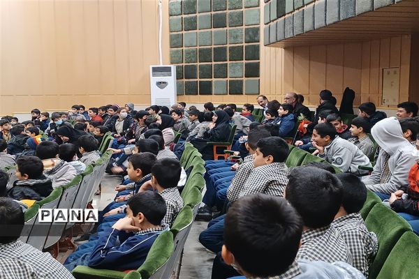 نمایش «شازده‌کوچولو و عمونقّال» در یزد