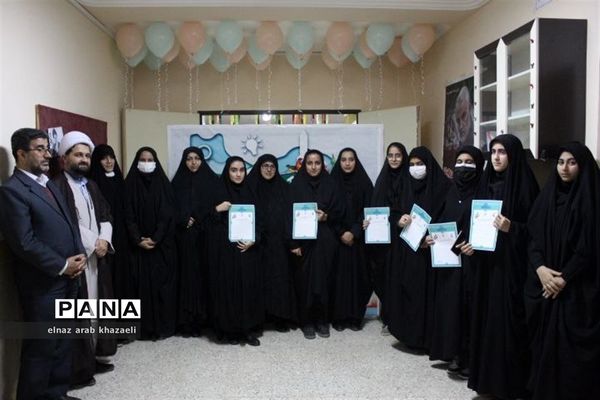 نمایشگاه مدرسه انقلاب در میاندورود