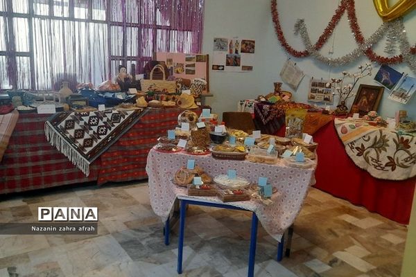 برگزاری جشنواره آیین‌های سرزمین من در دبستان دخترانه سما ۲ رودهن