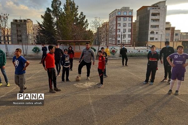 برگزاری مسابقات فوتبال در مدرسه امام‌علی(ع) ۲ رودهن‌