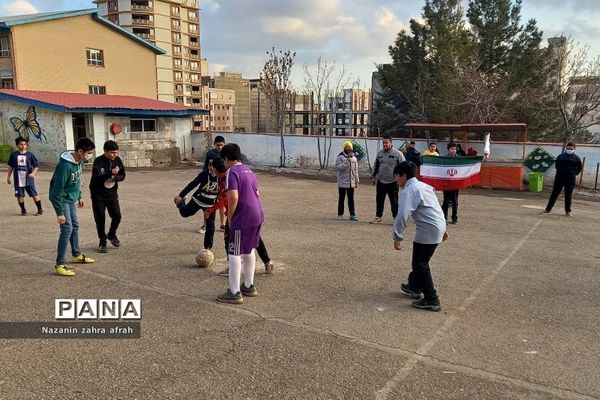 برگزاری مسابقات فوتبال در مدرسه امام‌علی(ع) ۲ رودهن‌