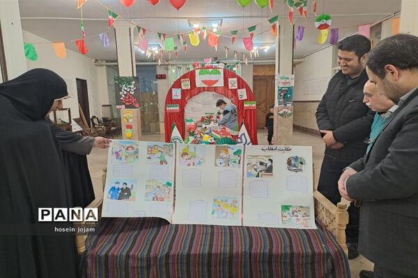 پویش پرچم؛ نمایشگاه دست‌سازه‌های دانش‌آموزان در کانون فرهنگی سلمان