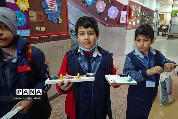 برگزاری نمایشگاه دست‌سازه‌ها در مدارس ابتدایی رودهن
