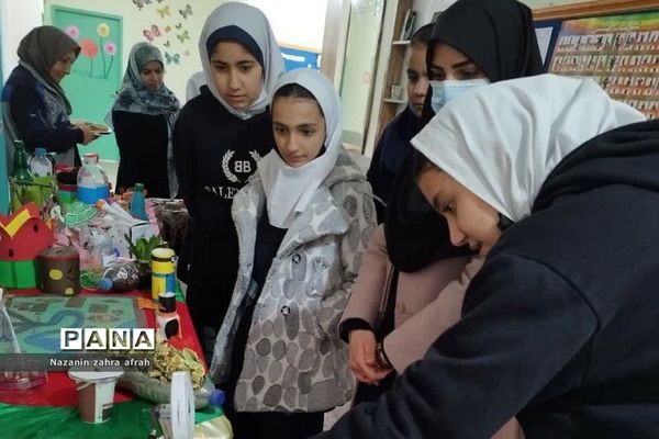 برگزاری نمایشگاه دست‌سازه‌ها در مدارس ابتدایی رودهن