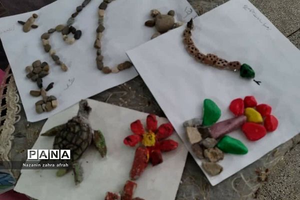 برگزاری نمایشگاه دست‌سازه‌ها در مدارس ابتدایی رودهن
