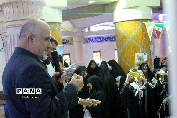 اعزام دانش‌آموزان دختر شهرستان بوشهر به مناطق عملیاتی جنوب